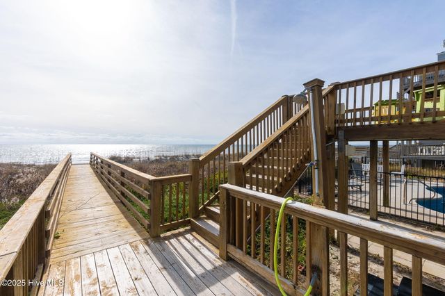 2111 Ocean Drive, Emerald Isle, NC 28594