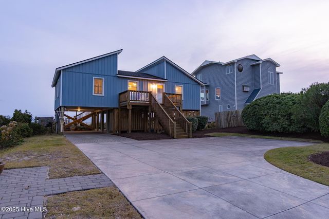 2111 Ocean Drive, Emerald Isle, NC 28594