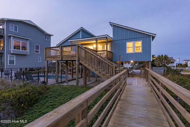 2111 Ocean Drive, Emerald Isle, NC 28594