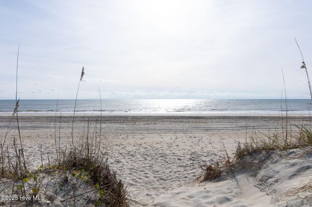 2111 Ocean Drive, Emerald Isle, NC 28594