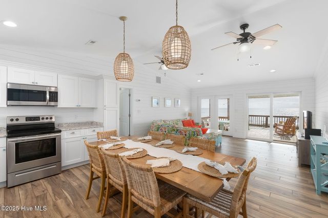 2111 Ocean Drive, Emerald Isle, NC 28594