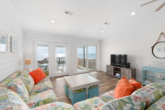 2111 Ocean Drive, Emerald Isle, NC 28594