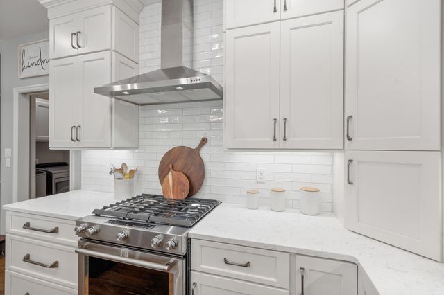 5703 BOWER LN, Columbia, MO 65201