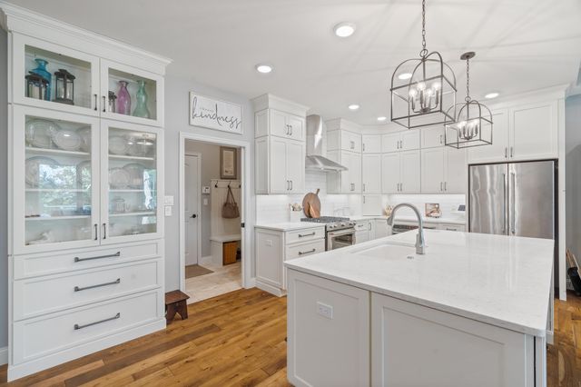 5703 BOWER LN, Columbia, MO 65201