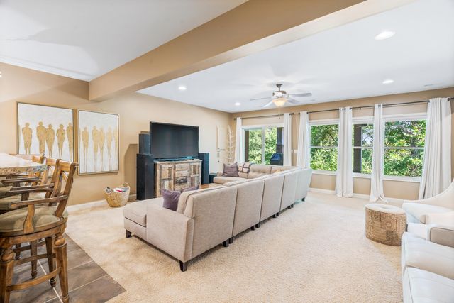 5703 BOWER LN, Columbia, MO 65201