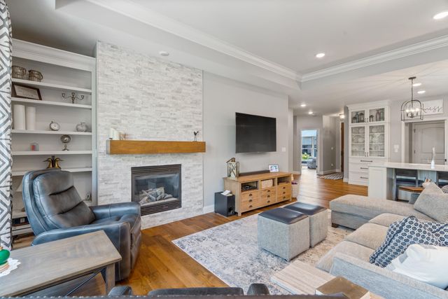 5703 BOWER LN, Columbia, MO 65201