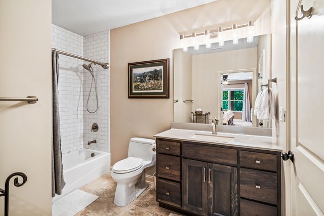 5703 BOWER LN, Columbia, MO 65201