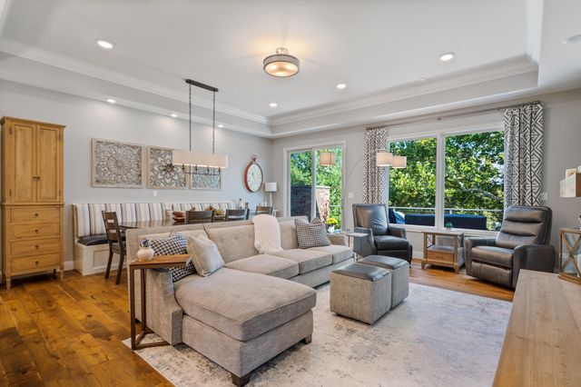 5703 BOWER LN, Columbia, MO 65201