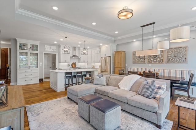 5703 BOWER LN, Columbia, MO 65201