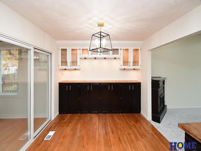 5200 Tipperary Trail, Lincoln, NE 68512