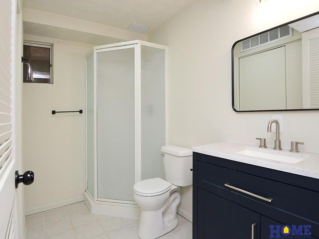 5200 Tipperary Trail, Lincoln, NE 68512