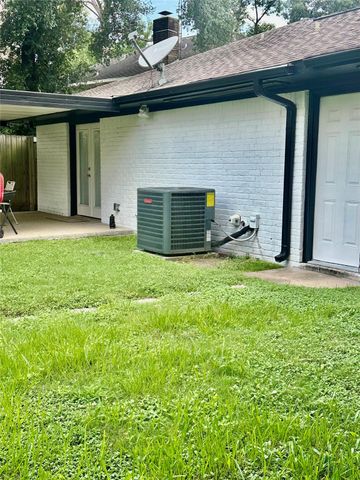 6311 Fairwood Drive, Houston, TX 77088