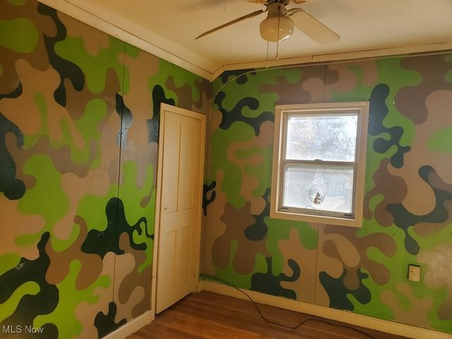 537 3rd Street, Elyria, OH 44035