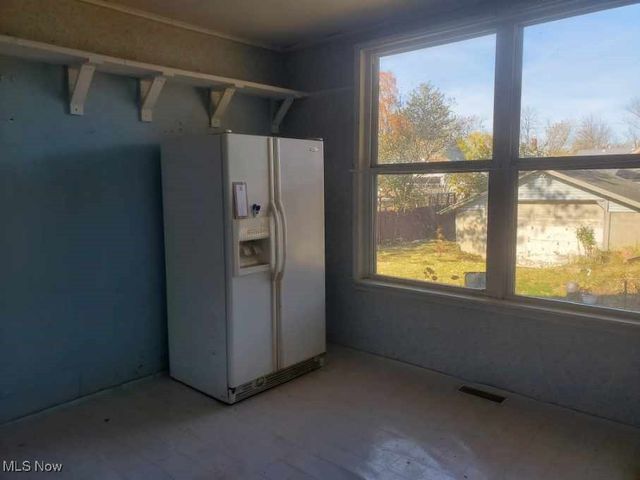 537 3rd Street, Elyria, OH 44035