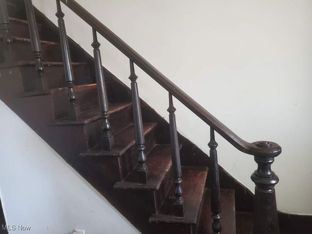 537 3rd Street, Elyria, OH 44035