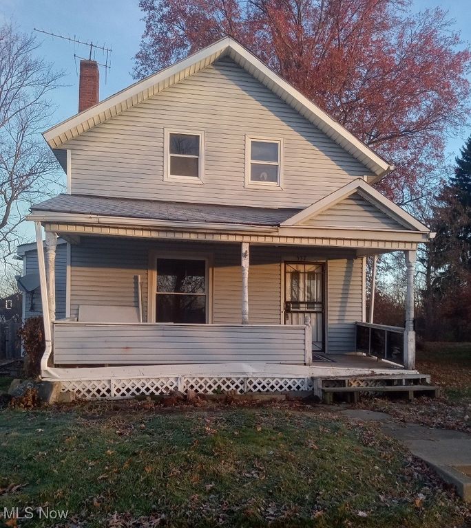 537 3rd Street, Elyria, OH 44035