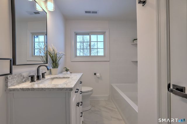 53 Geer Street, Cromwell, CT 06416