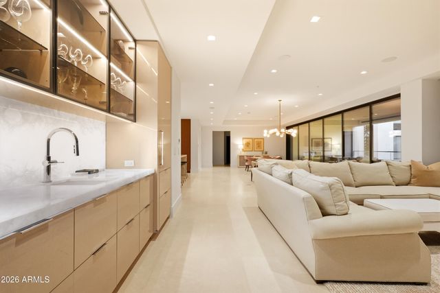 6587 N PALMERAIE Boulevard 2014, Paradise Valley, AZ 85253