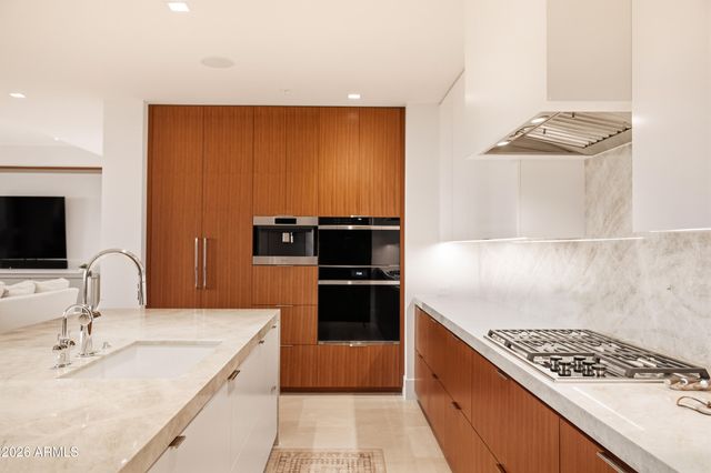 6587 N PALMERAIE Boulevard 2014, Paradise Valley, AZ 85253
