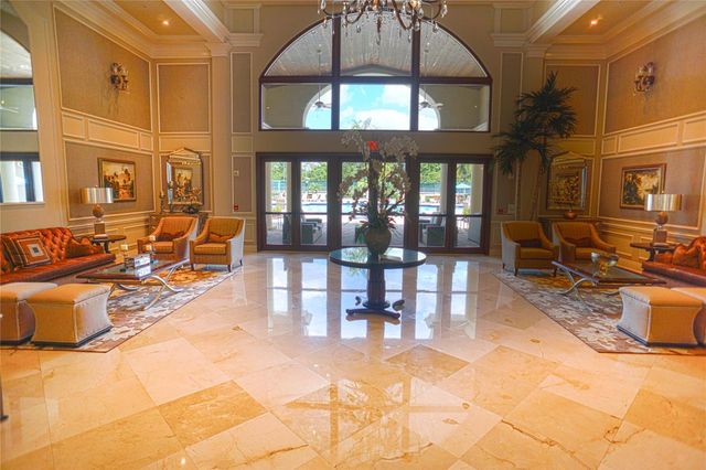 5065 Glenville Dr, Boynton Beach, FL 33437