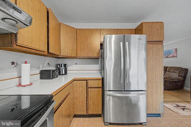 48 OAK LN, Tuckerton, NJ 08087