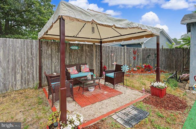 48 OAK LN, Tuckerton, NJ 08087