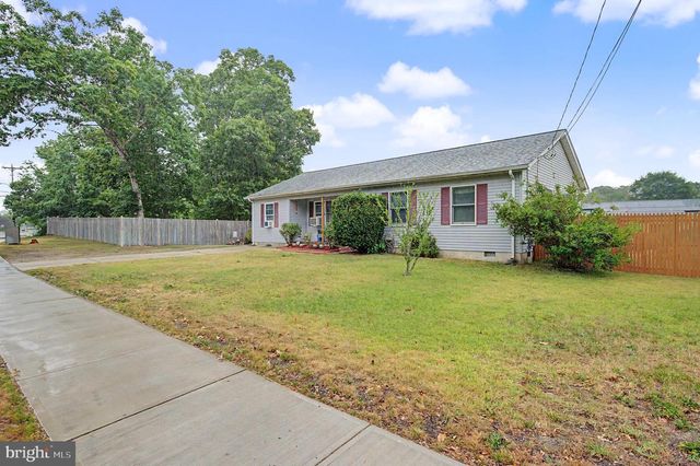 48 OAK LN, Tuckerton, NJ 08087
