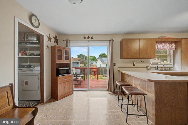 48 OAK LN, Tuckerton, NJ 08087