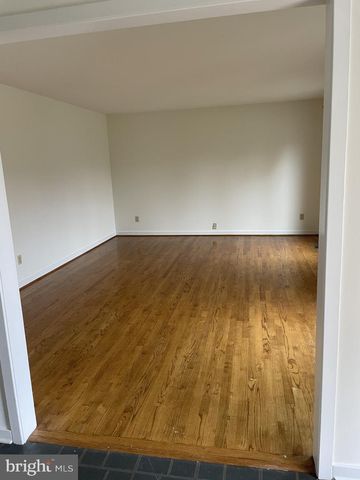 152 BUNTING DR, Wilmington, DE 19808