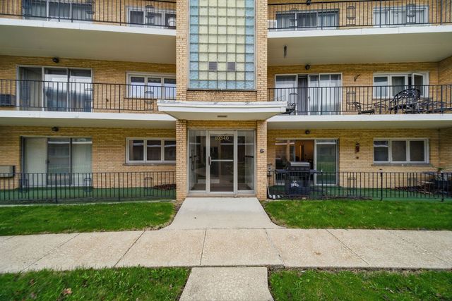 10340 S Pulaski Road 103, Oak Lawn, IL 60453