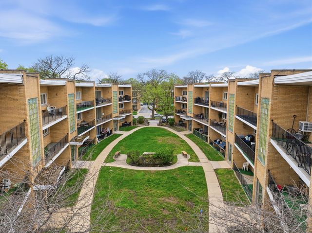 10340 S Pulaski Road 103, Oak Lawn, IL 60453