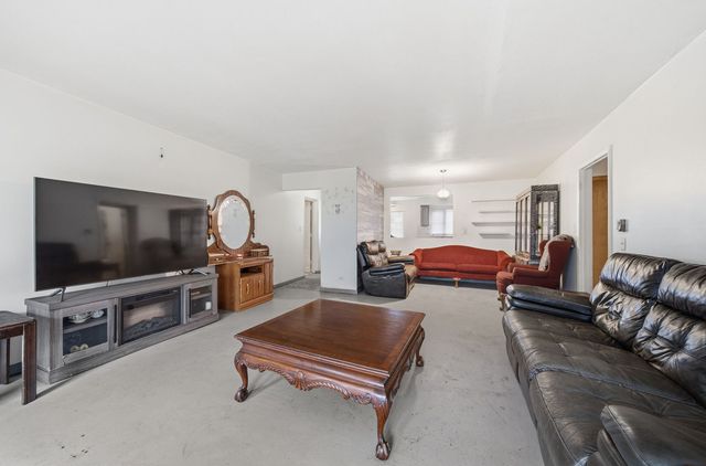 10340 S Pulaski Road 103, Oak Lawn, IL 60453