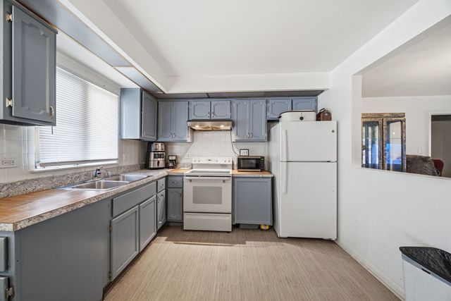 10340 S Pulaski Road 103, Oak Lawn, IL 60453