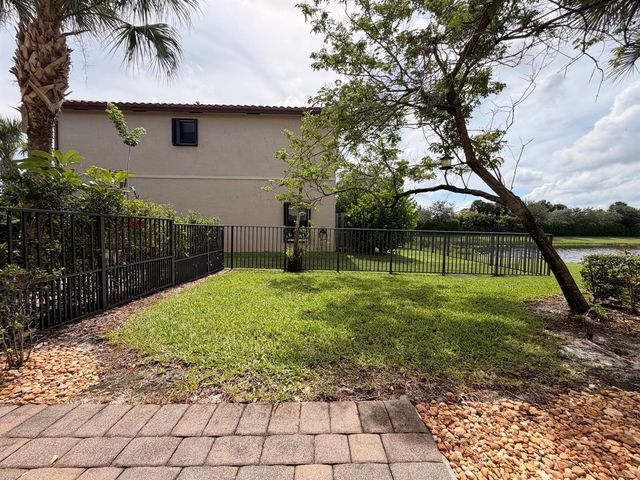 6145 Bangalow Drive, Lake Worth, FL 33463