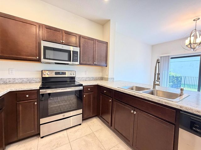 6145 Bangalow Drive, Lake Worth, FL 33463