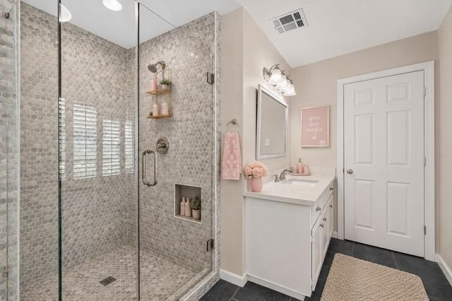 758 W 42nd Street, Houston, TX 77018
