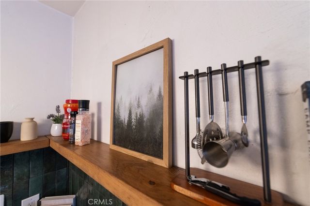 376 Riverside Avenue, Sugarloaf, CA 92386