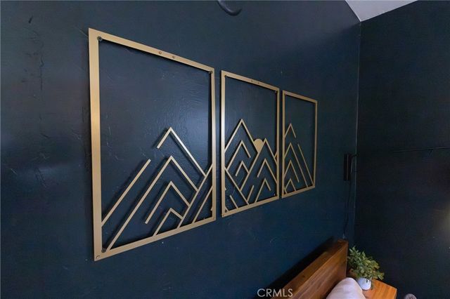 376 Riverside Avenue, Sugarloaf, CA 92386