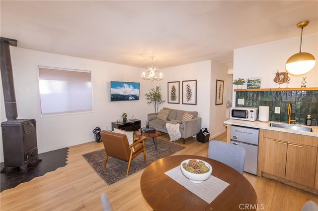 376 Riverside Avenue, Sugarloaf, CA 92386