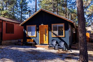 376 Riverside Avenue, Sugarloaf, CA 92386