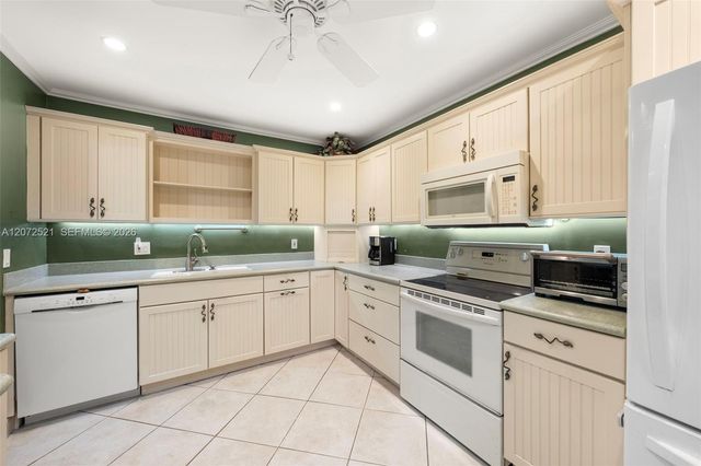 6815 Edgewater Drive 202, Coral Gables, FL 33133