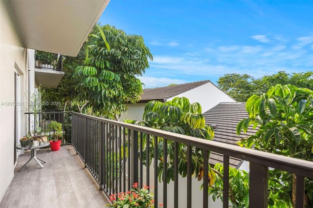 6815 Edgewater Drive 202, Coral Gables, FL 33133
