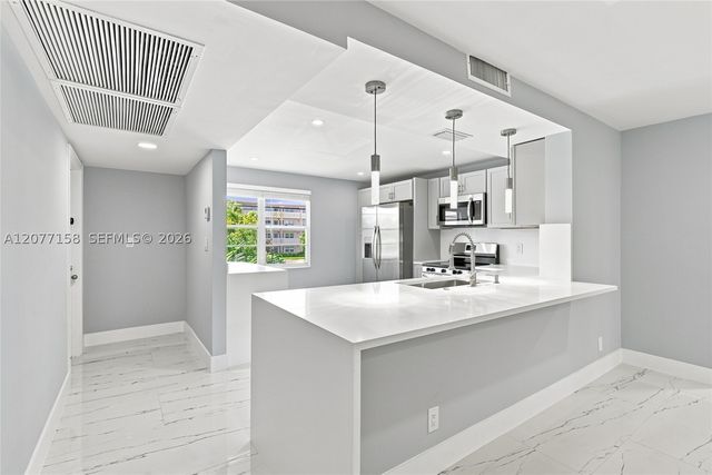 3304 Aruba Way A2, Coconut Creek, FL 33066