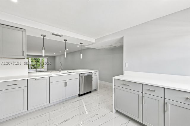 3304 Aruba Way A2, Coconut Creek, FL 33066