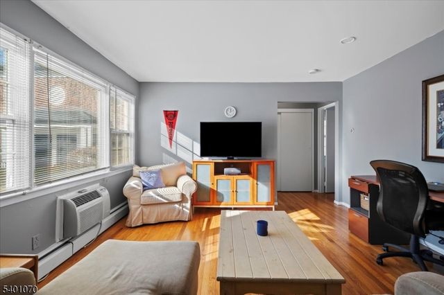 228 Pitney Pl 228, Morris Twp., NJ 07960