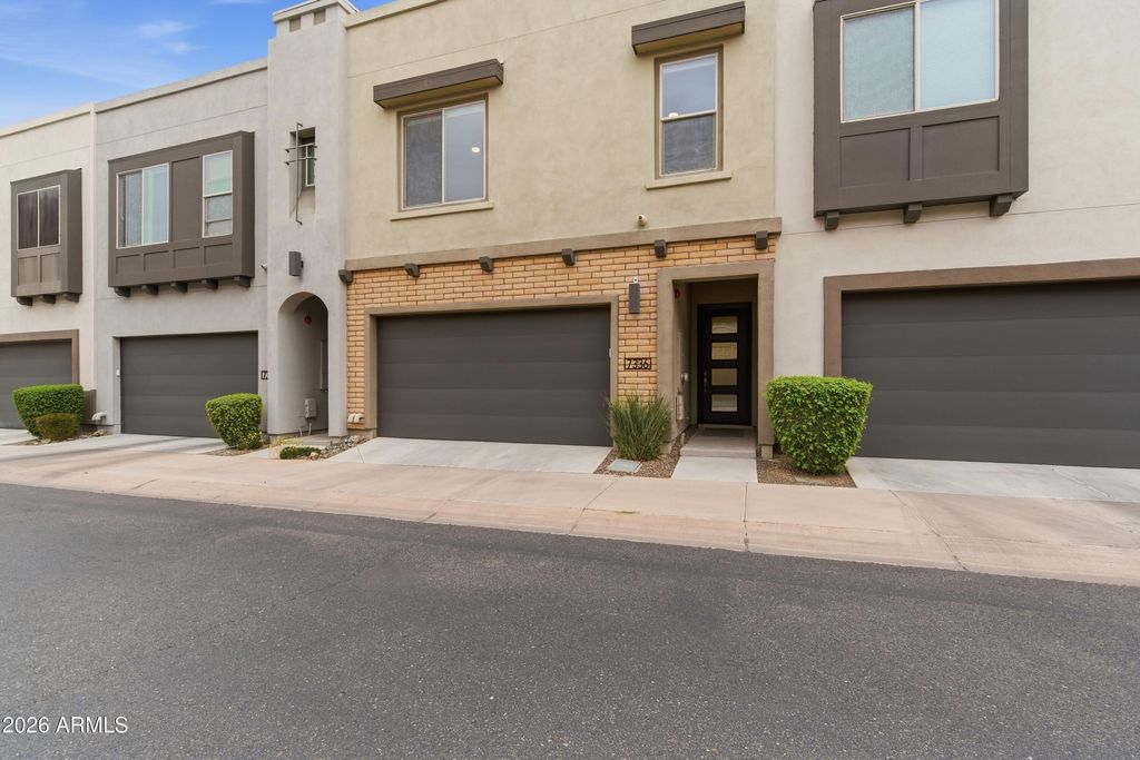 Image 1 of property listing at 7336 E CASITAS DEL RIO Drive, Scottsdale, AZ 85255