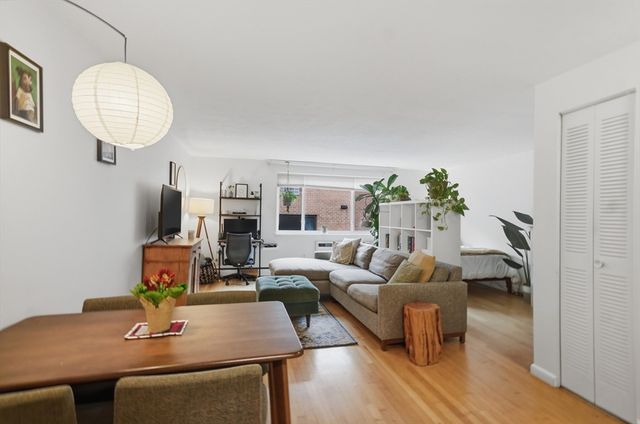 205 Kent Street 35, Brookline, MA 02445