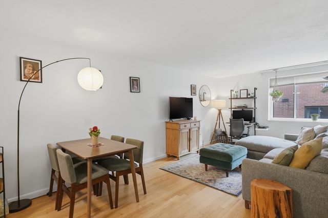 205 Kent Street 35, Brookline, MA 02445