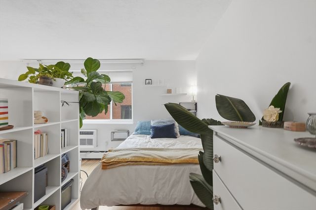 205 Kent Street 35, Brookline, MA 02445