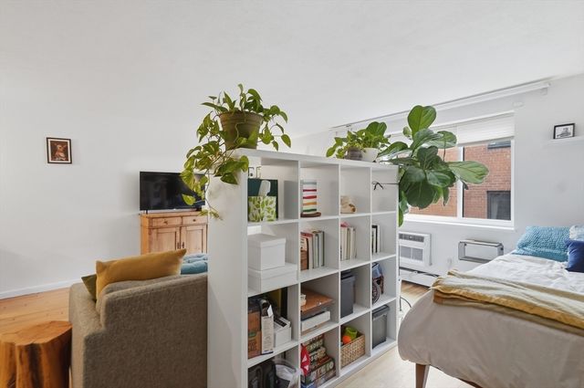 205 Kent Street 35, Brookline, MA 02445